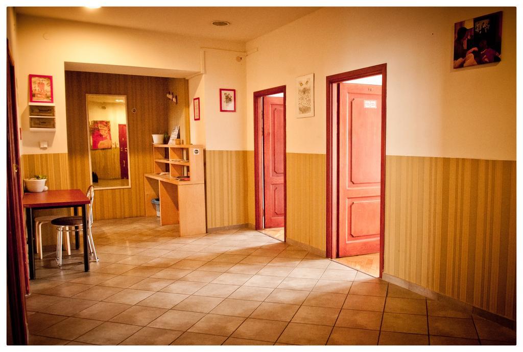 Hostel Bemma - Ozonowane Pokoje Wroclaw Bagian luar foto