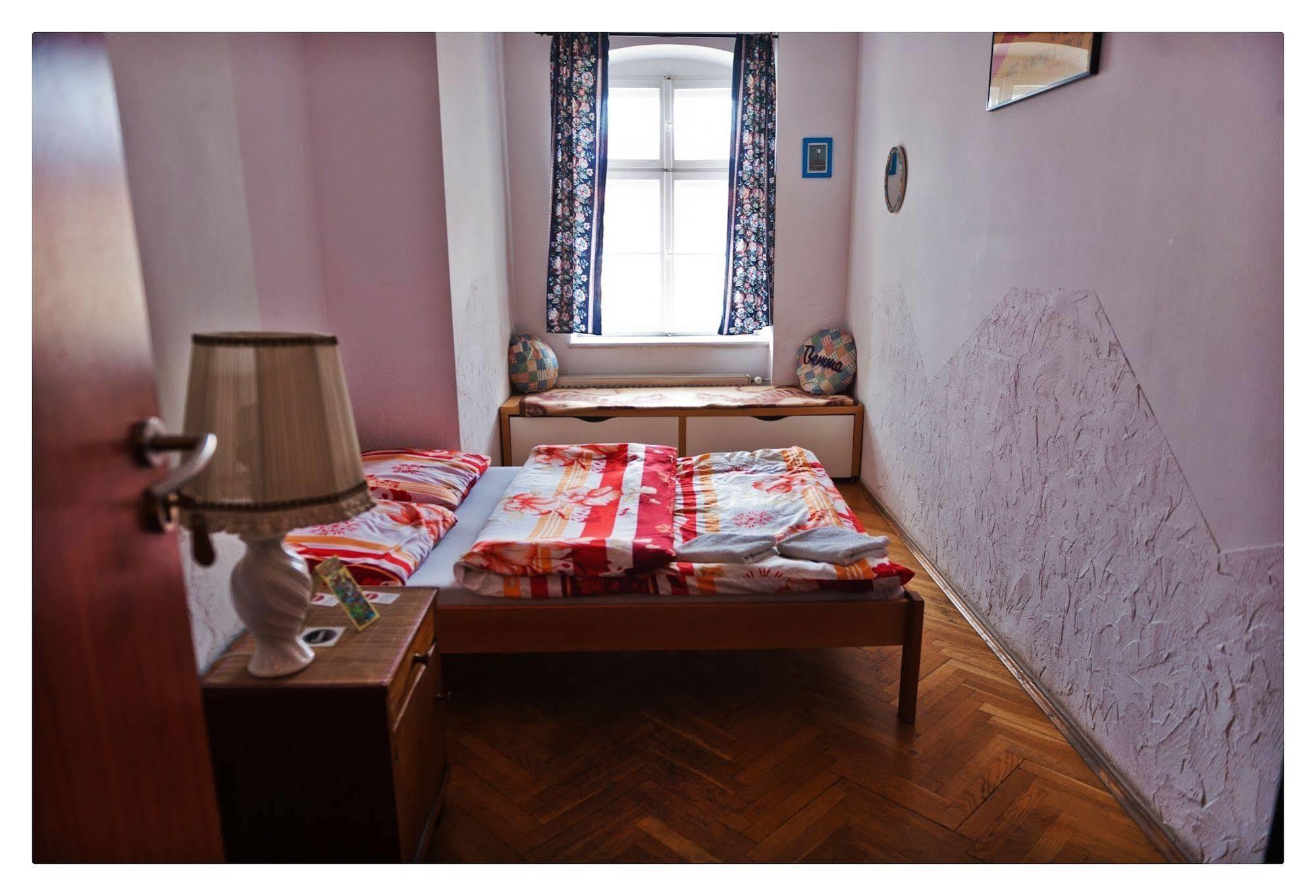 Hostel Bemma - Ozonowane Pokoje Wroclaw Bagian luar foto